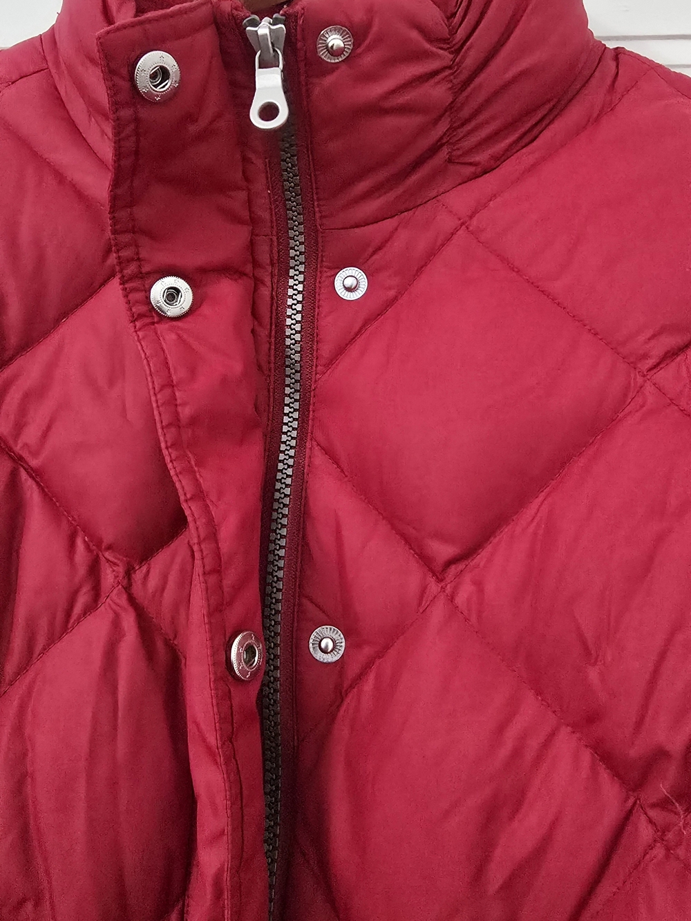 Eddie Bauer Red Quilted Diamond Puffer Jacket 700 Fill Power, Down Filled LP Euc - Picture 2 of 9